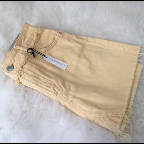 Petite Pastel Yellow Denim Skirt - Picture 2 of 4